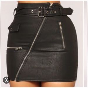 Faux leather mini skirt